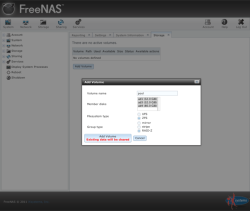 Скриншот интерфейса управления в FreeNAS 8.0