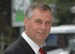 Валериан Време, министр по ИКТ в Румынии